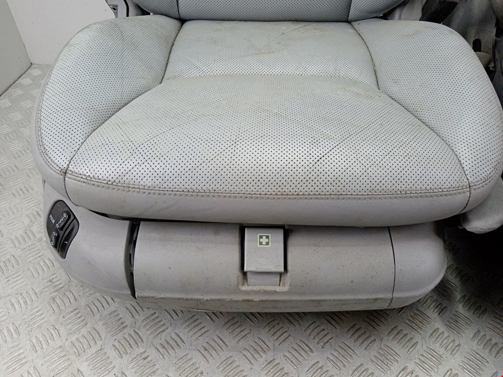 Кожух рулевой колонки MERCEDES-BENZ S-Class IV W220 1998-2005