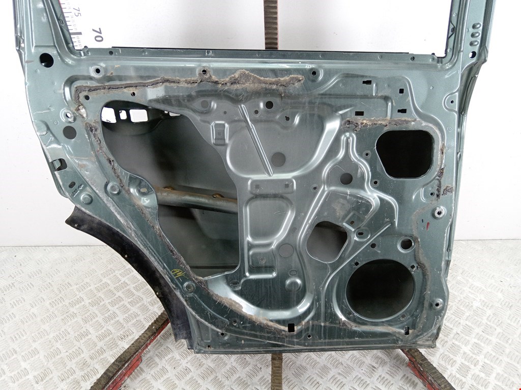 Дверь задняя левая MITSUBISHI Outlander 2003-2007