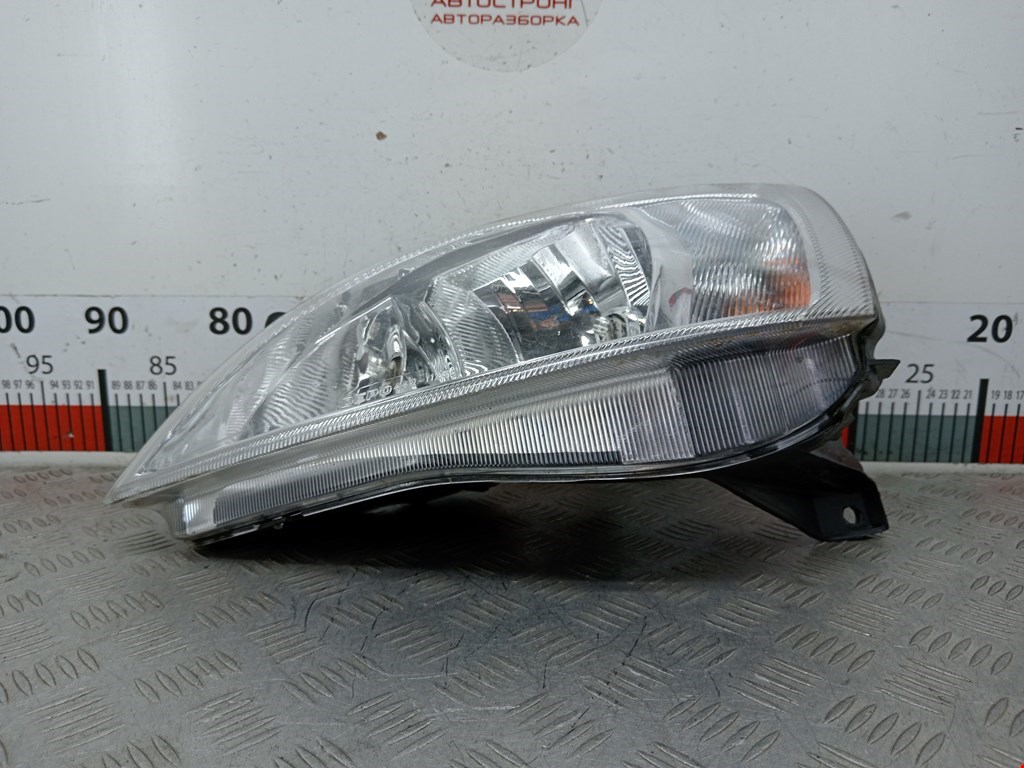 Фара левая OPEL Combo C 2001-2011
