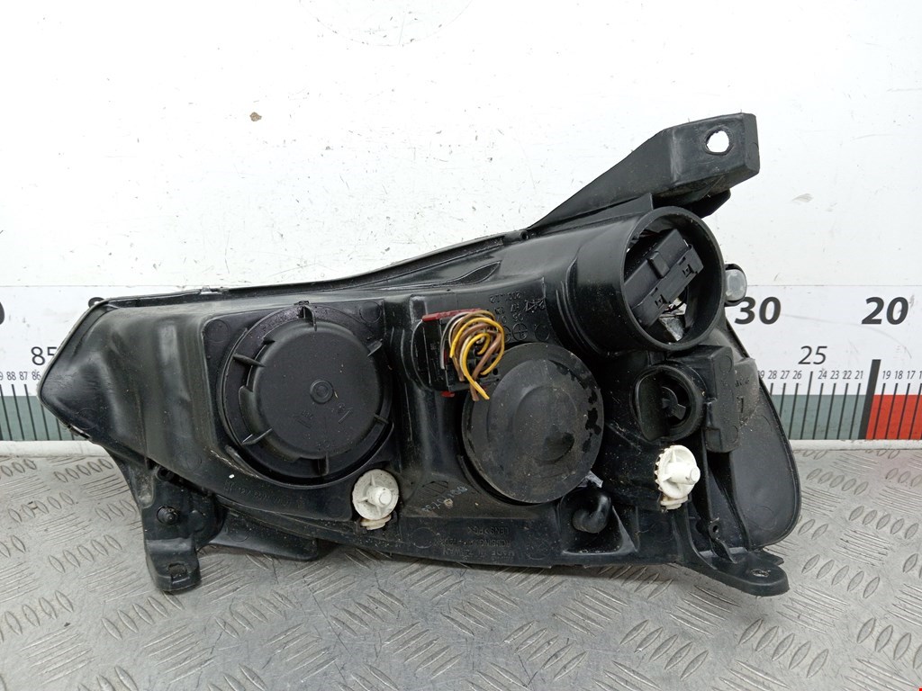 Фара левая OPEL Combo C 2001-2011