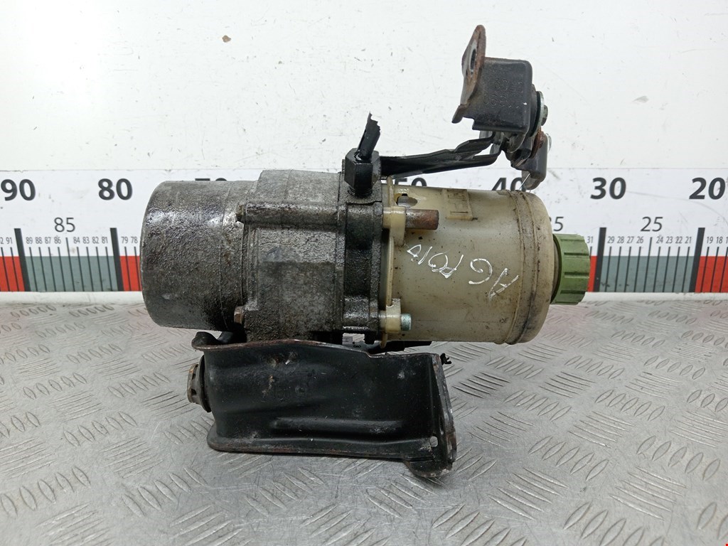 Насос гидроусилителя руля (ГУР) VOLKSWAGEN Polo IV 2001-2009