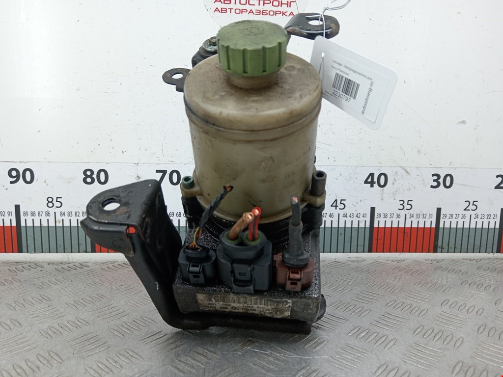 Насос гидроусилителя руля (ГУР) VOLKSWAGEN Polo IV 2001-2009