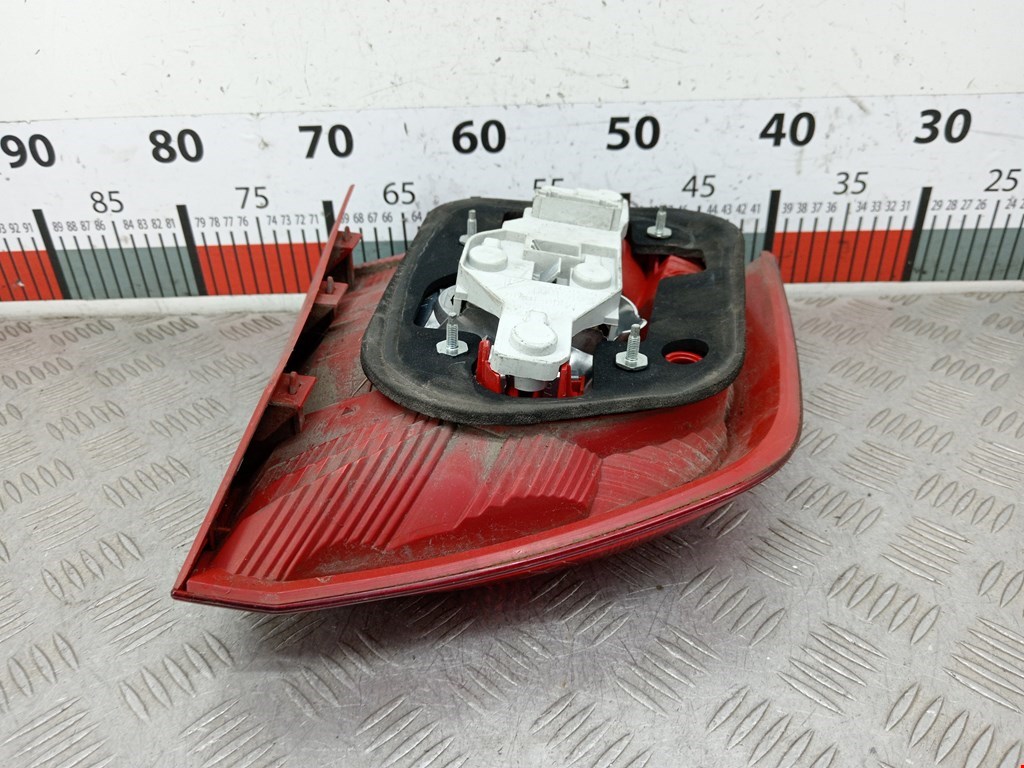 Фонарь задний правый SKODA Octavia A5 1Z- 2004-2013