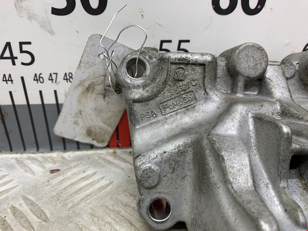 Кронштейн топливного фильтра PEUGEOT 407 2004-2010