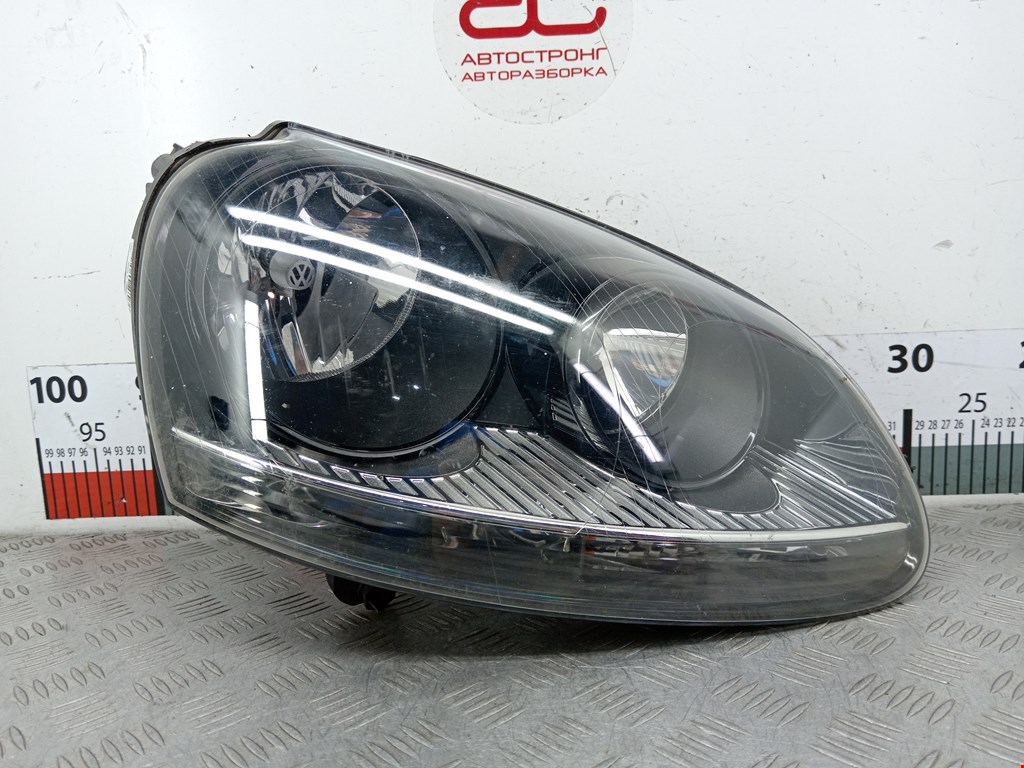 Фара правая VOLKSWAGEN Golf V 2003-2009