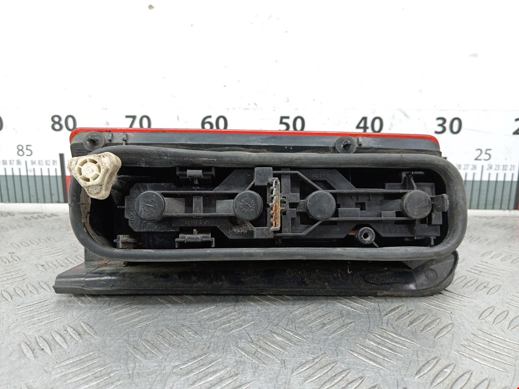 Фонарь задний правый OPEL Combo C 2001-2011