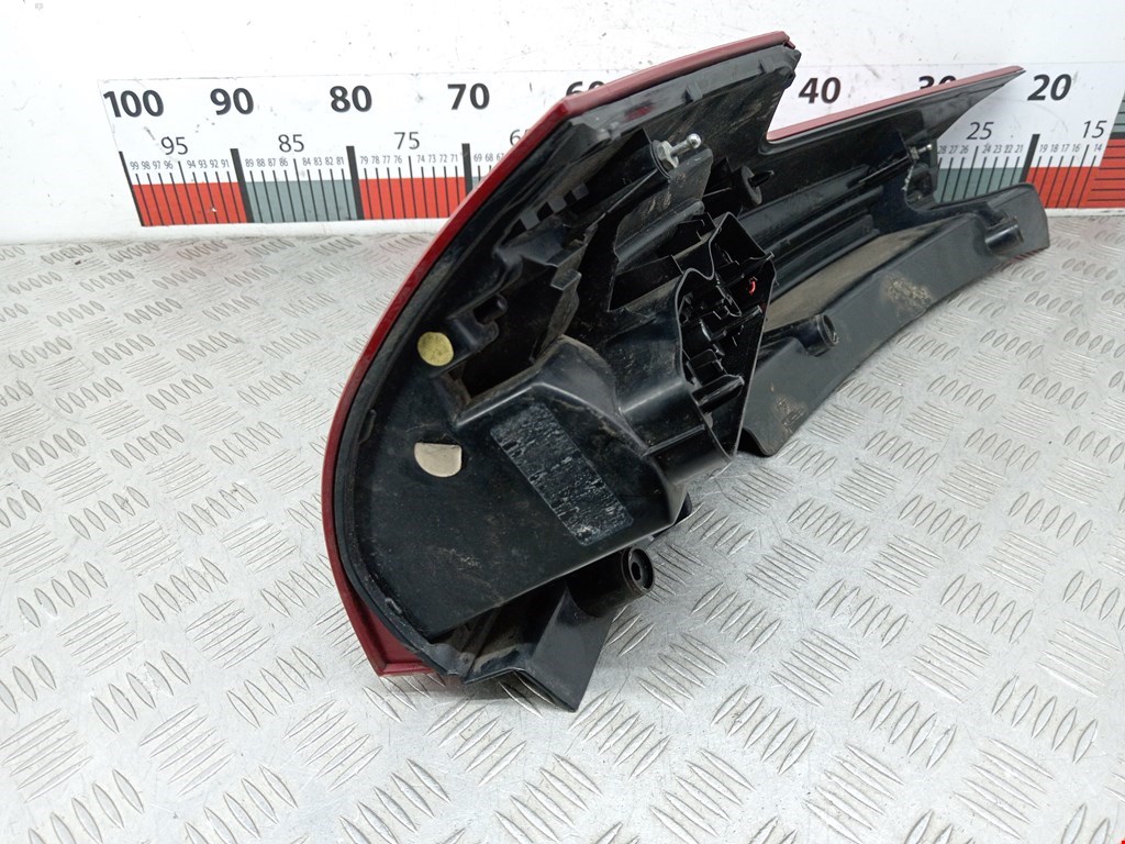 Фонарь задний правый CITROEN C4 I 2004-2014