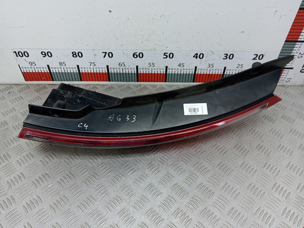 Фонарь задний правый CITROEN C4 I 2004-2014