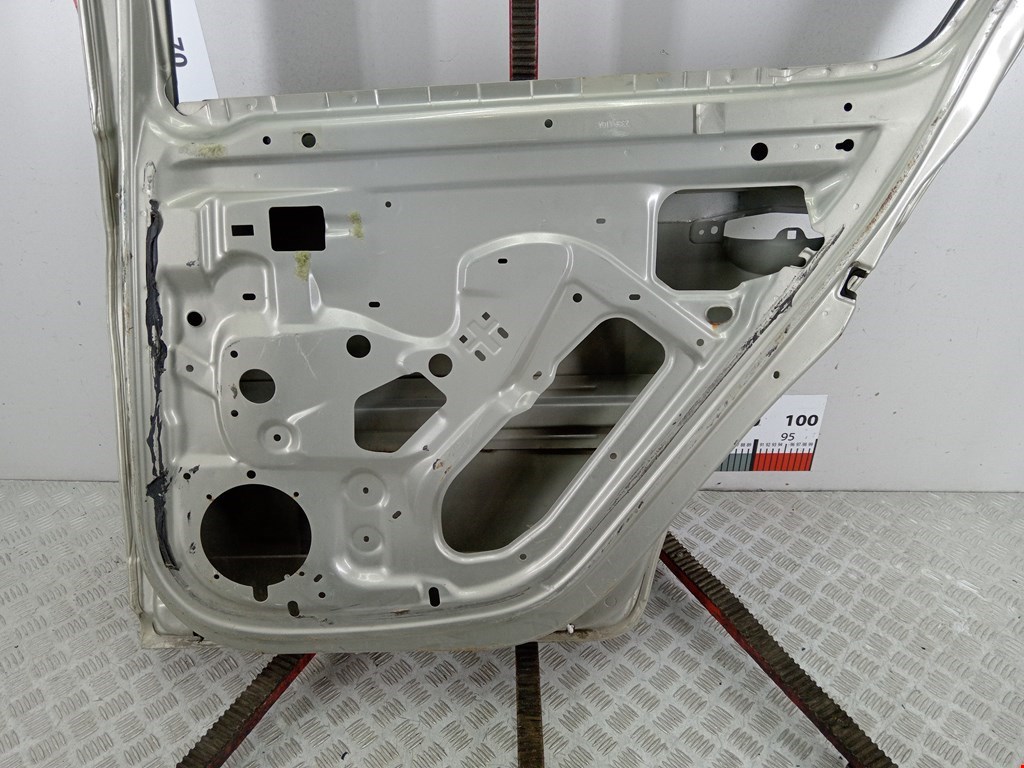 Дверь задняя правая RENAULT Sandero 2009-2014