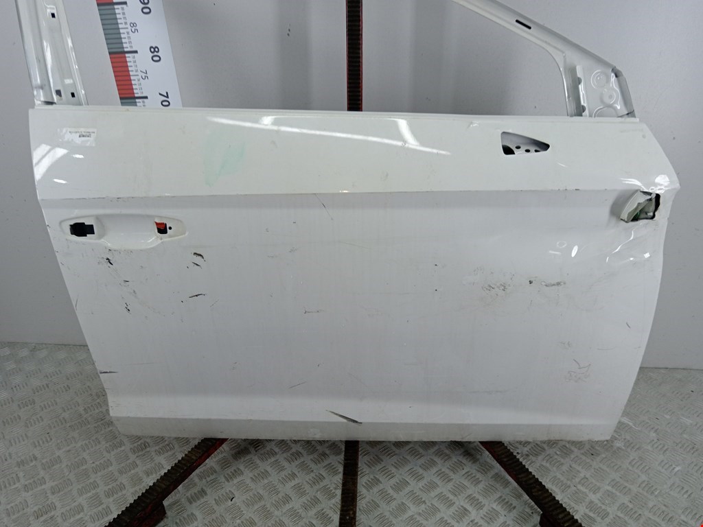 Дверь передняя правая SEAT Leon 2013-2020