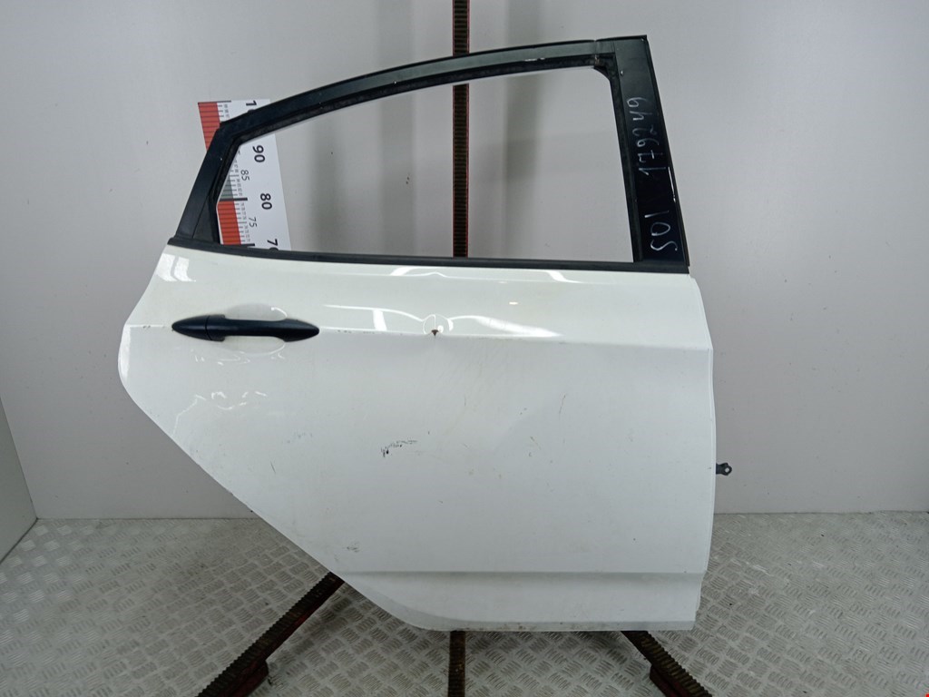 Дверь задняя правая HYUNDAI Elantra V MD 2010-2016