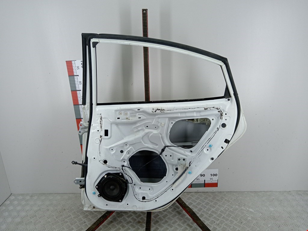 Дверь задняя правая HYUNDAI Elantra V MD 2010-2016