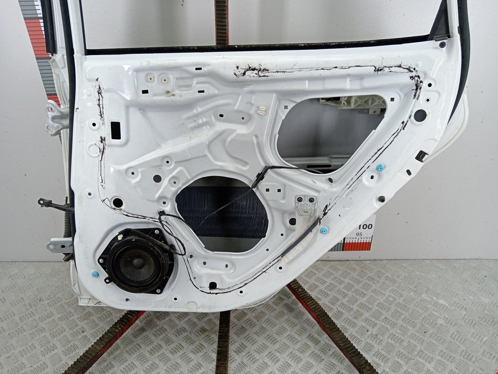 Дверь задняя правая HYUNDAI Elantra V MD 2010-2016