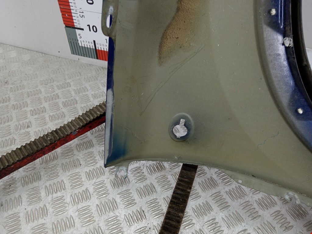 Крыло переднее левое OPEL Corsa C 2000-2006