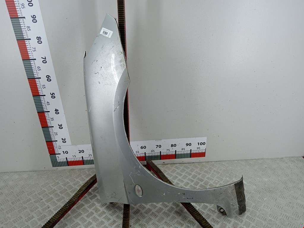 Крыло переднее правое Peugeot 307 (2001-2008)