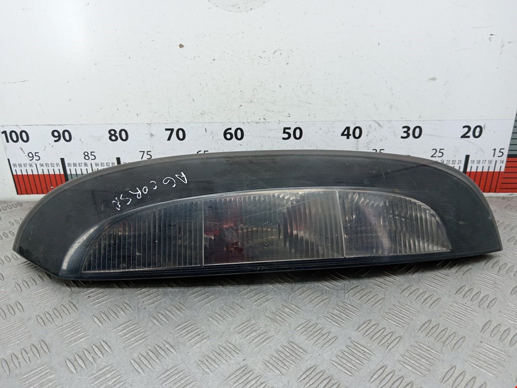 Фонарь задний правый Opel Corsa C (2000-2006)