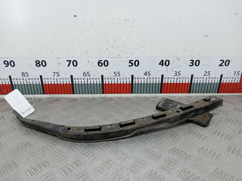 Кронштейн переднего бампера правый HONDA Accord VII 2002-2007