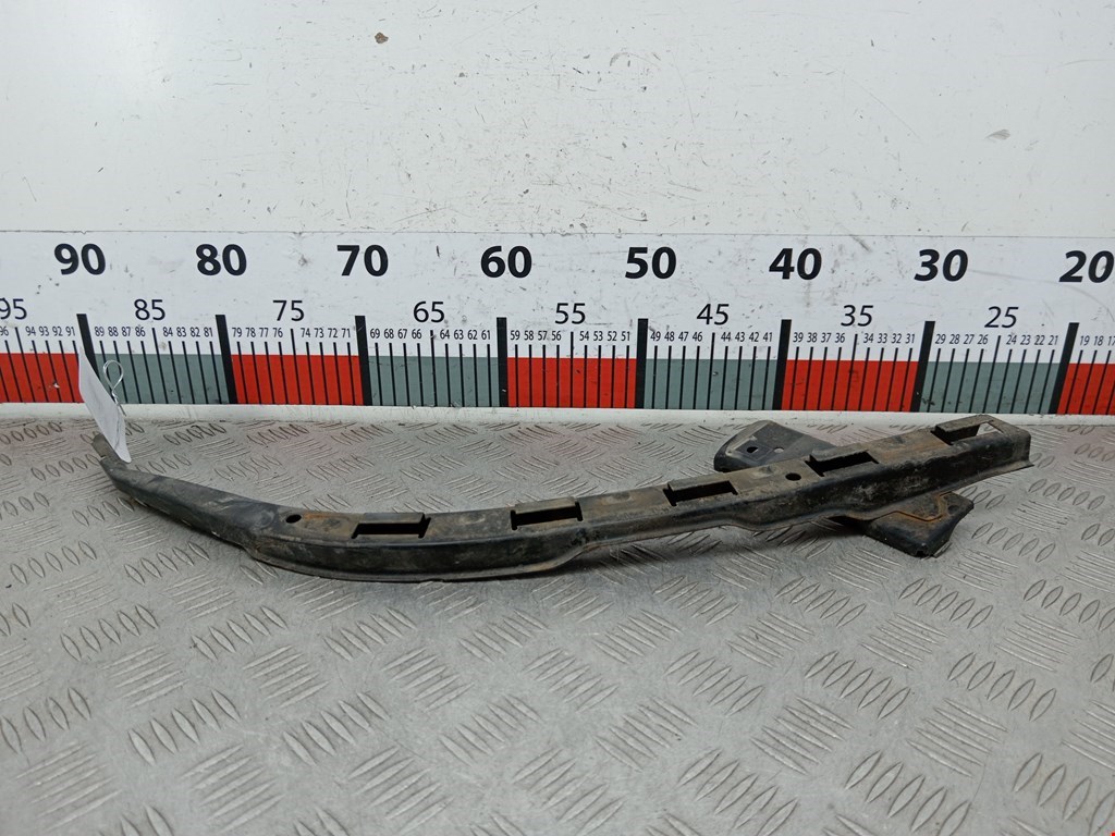 Кронштейн переднего бампера правый HONDA Accord VII 2002-2007