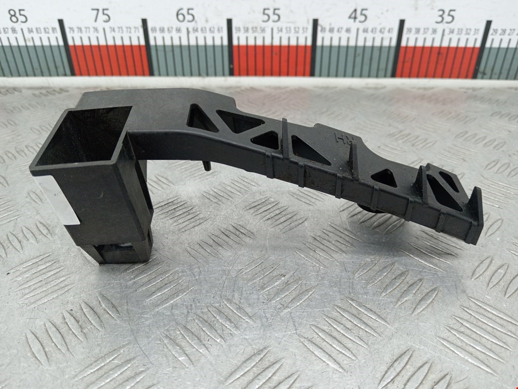 Кронштейн фары правый MAZDA Mazda 5 CR 2005-2010