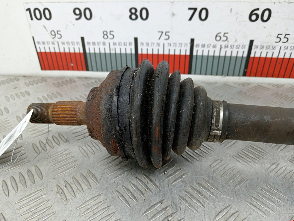 Полуось (привод, приводной вал) передняя левая PEUGEOT Partner 1996-2009