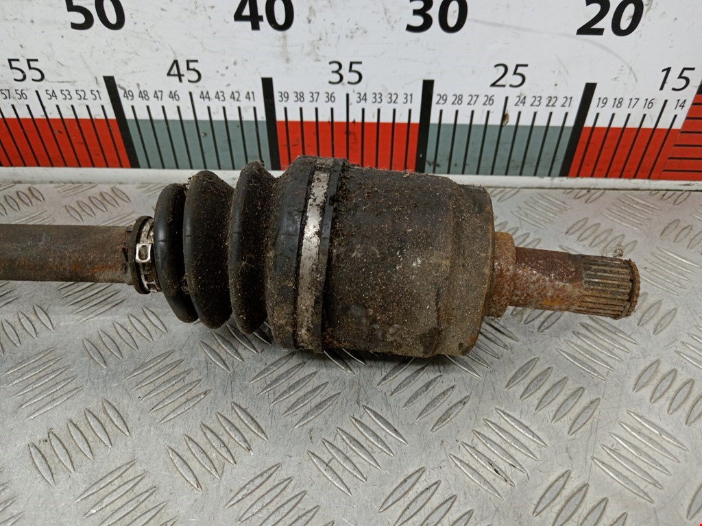 Полуось (привод, приводной вал) передняя правая HONDA Accord VI 1998-2002