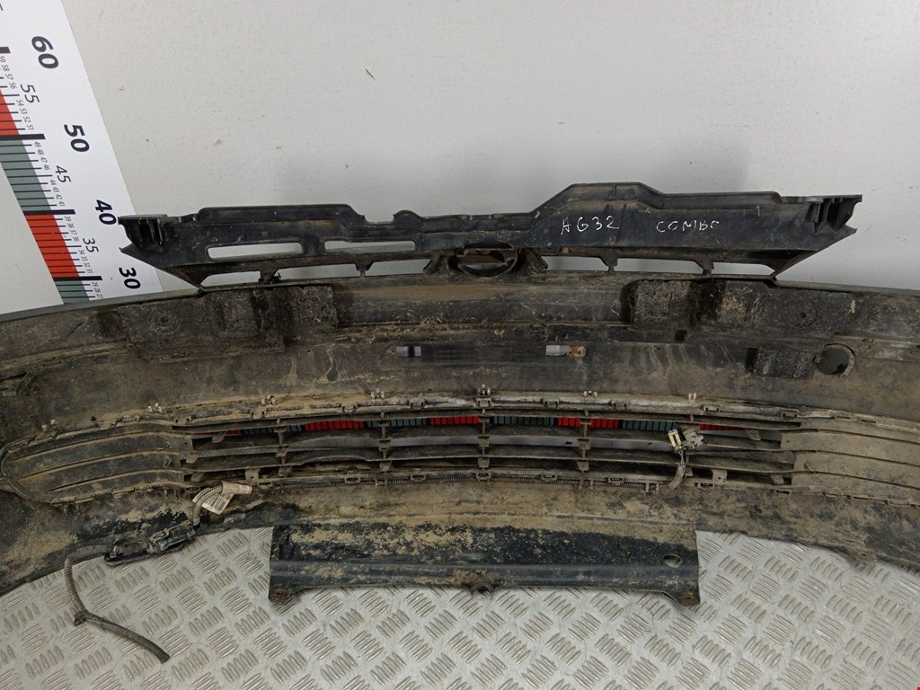 Бампер передний OPEL Combo C 2001-2011