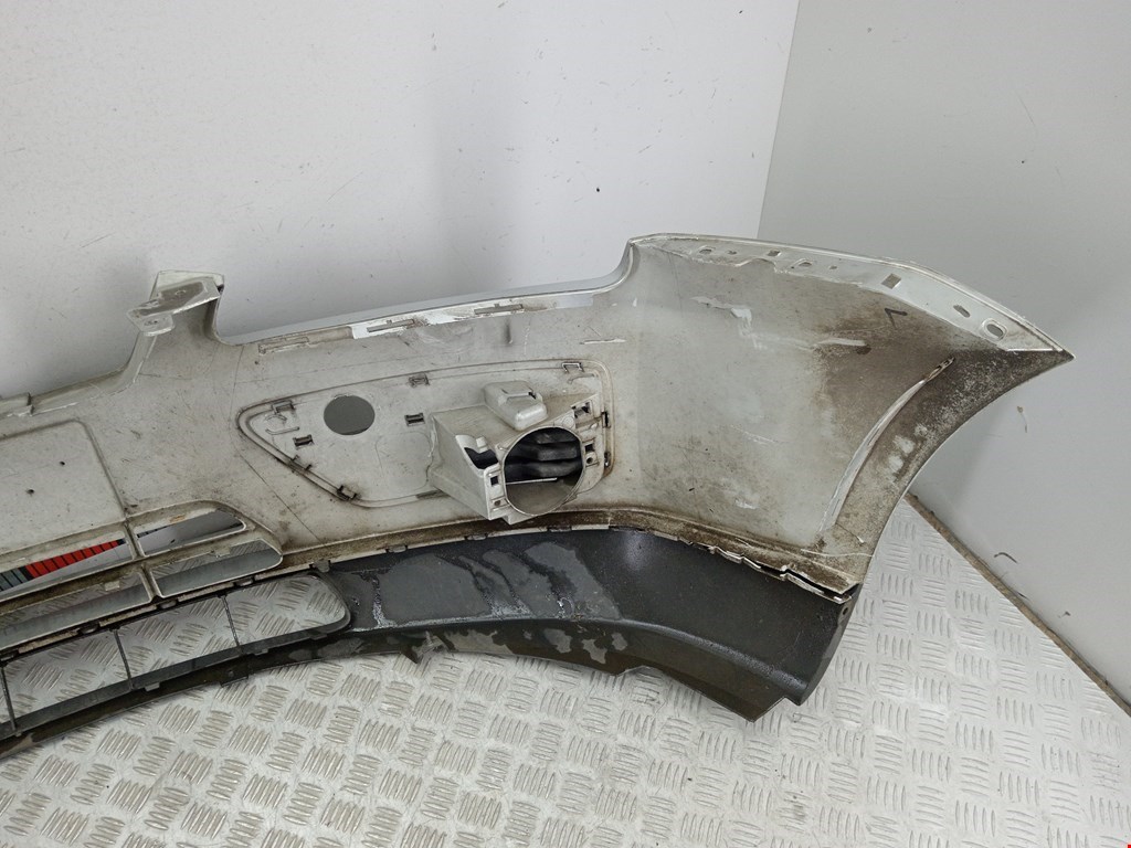 Бампер передний FORD Focus II 2005-2011