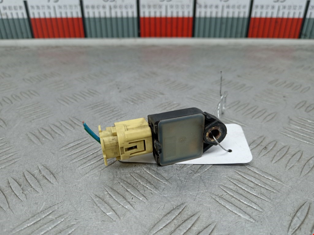 Датчик AIR BAG (подушек безопасности) HYUNDAI i30 2007-2012