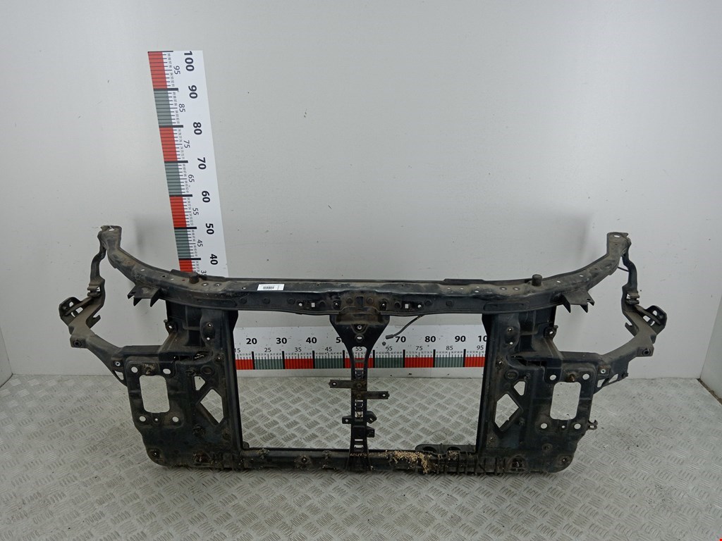 Панель передняя (передняя монтажная панель рамка передняя телевизор) Hyundai i30 1 (2007-2012)