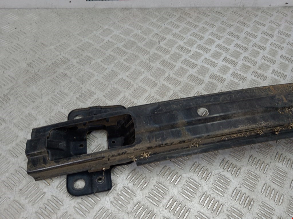 Усилитель переднего бампера (передний) HYUNDAI i30 2007-2012