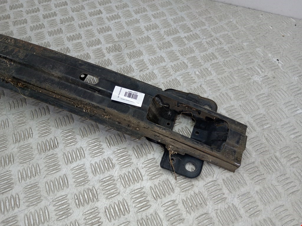 Усилитель переднего бампера (передний) HYUNDAI i30 2007-2012