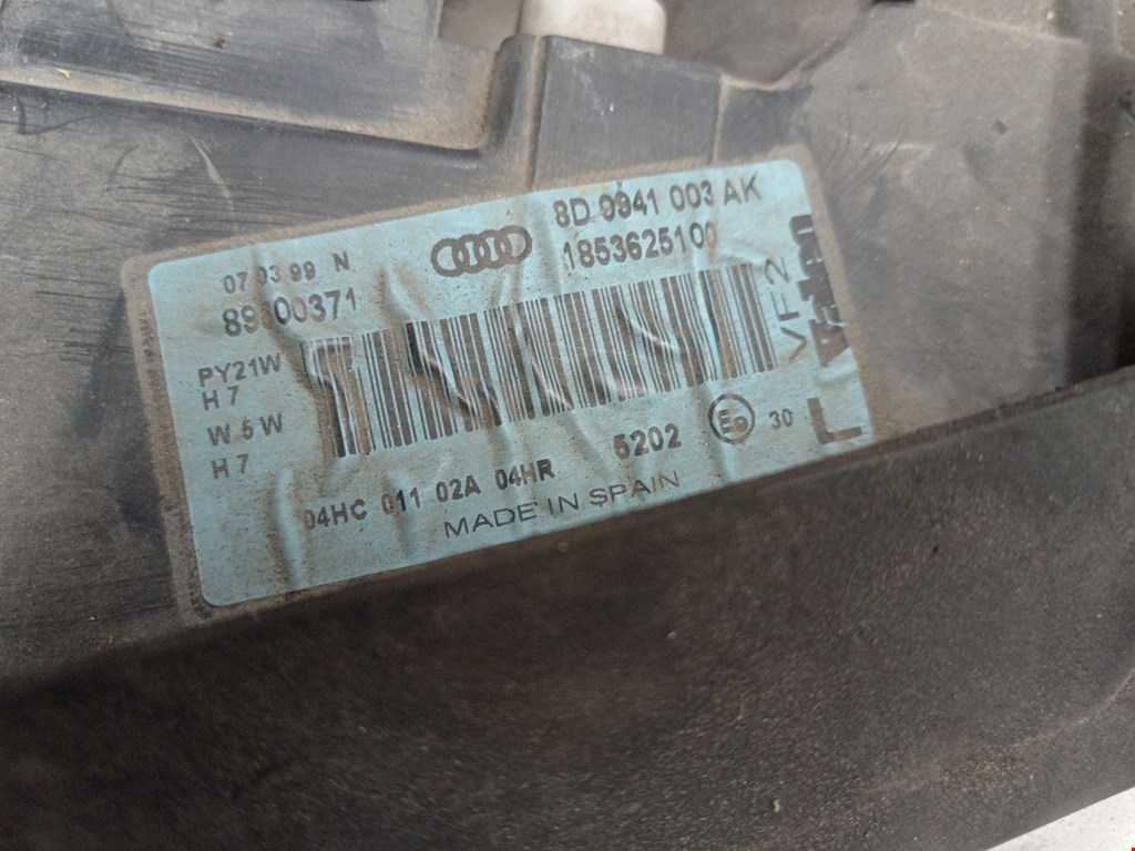 Фара левая AUDI A4 B5 1995-2001