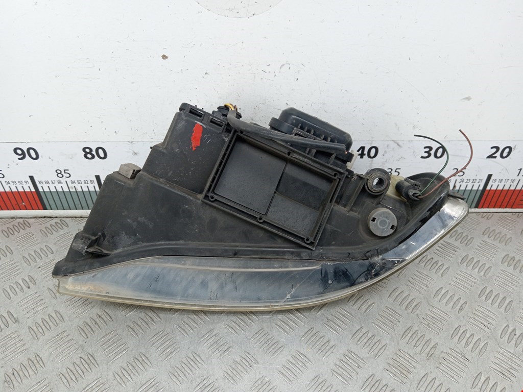 Фара правая AUDI A4 B5 1995-2001