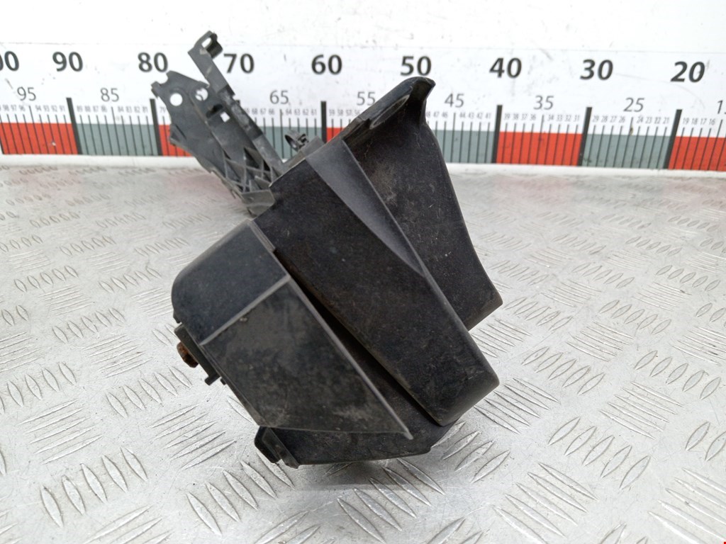 Кронштейн фары правый SUBARU Outback 2003-2009