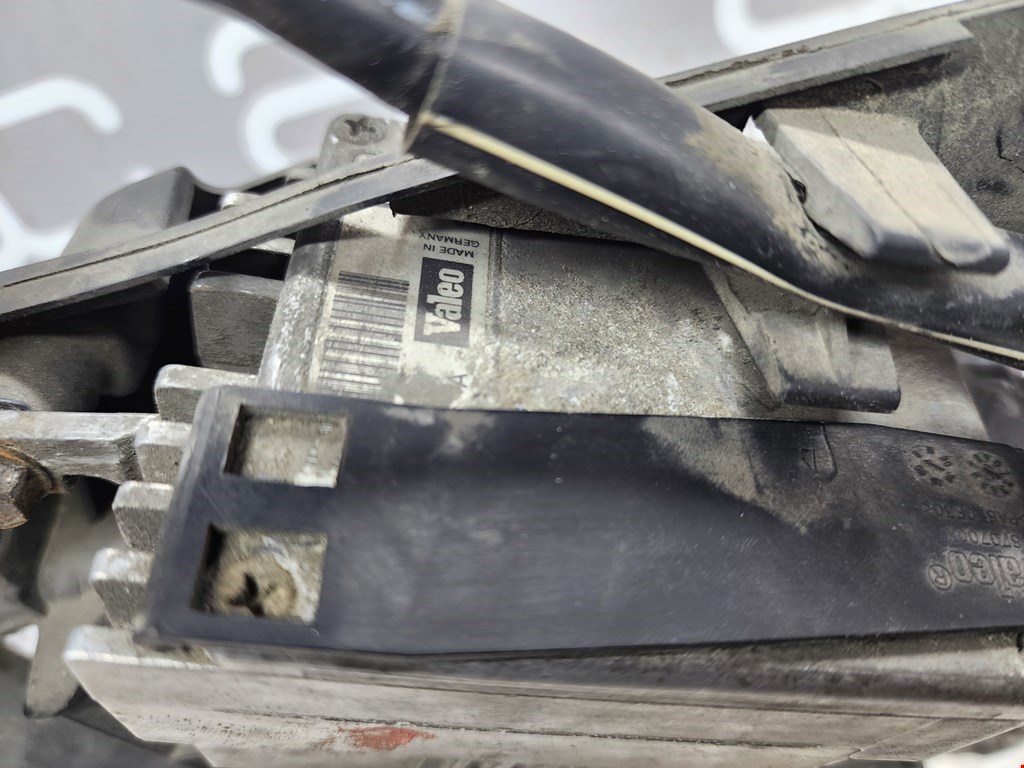 Вентилятор радиатора кондиционера AUDI A4 B6 2001-2005