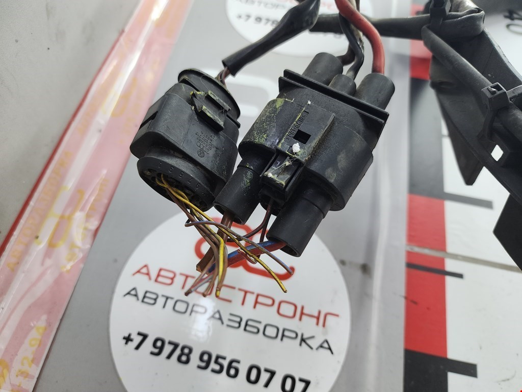 Вентилятор радиатора кондиционера AUDI A4 B6 2001-2005