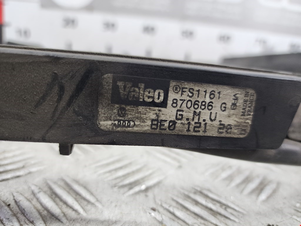 Вентилятор радиатора кондиционера AUDI A4 B6 2001-2005