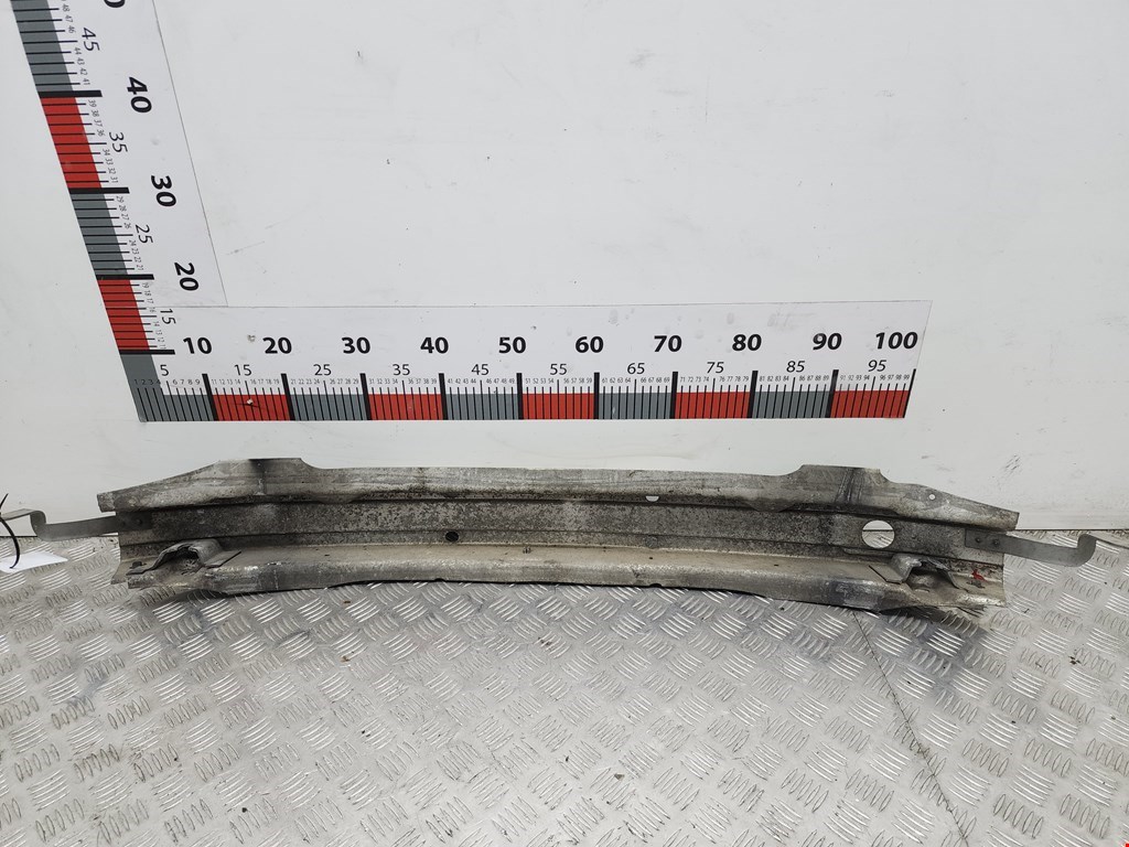 Усилитель переднего бампера (передний) AUDI A4 B6 2001-2005