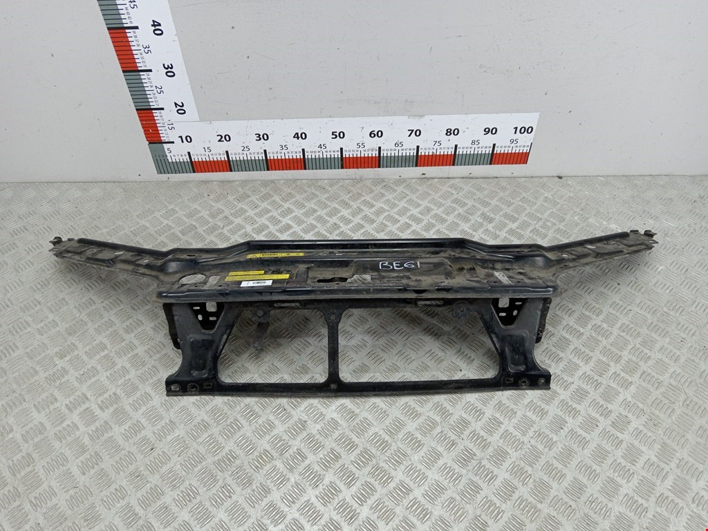 Рамка капота Volvo V70 2 (2000-2007)