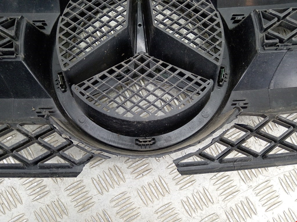 Решетка радиатора MERCEDES-BENZ Sprinter 906 2006-2018