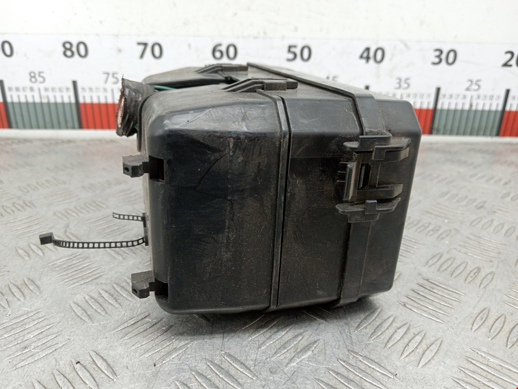 Датчик уровня в бачок омывателя FORD Mondeo II 1996-2000