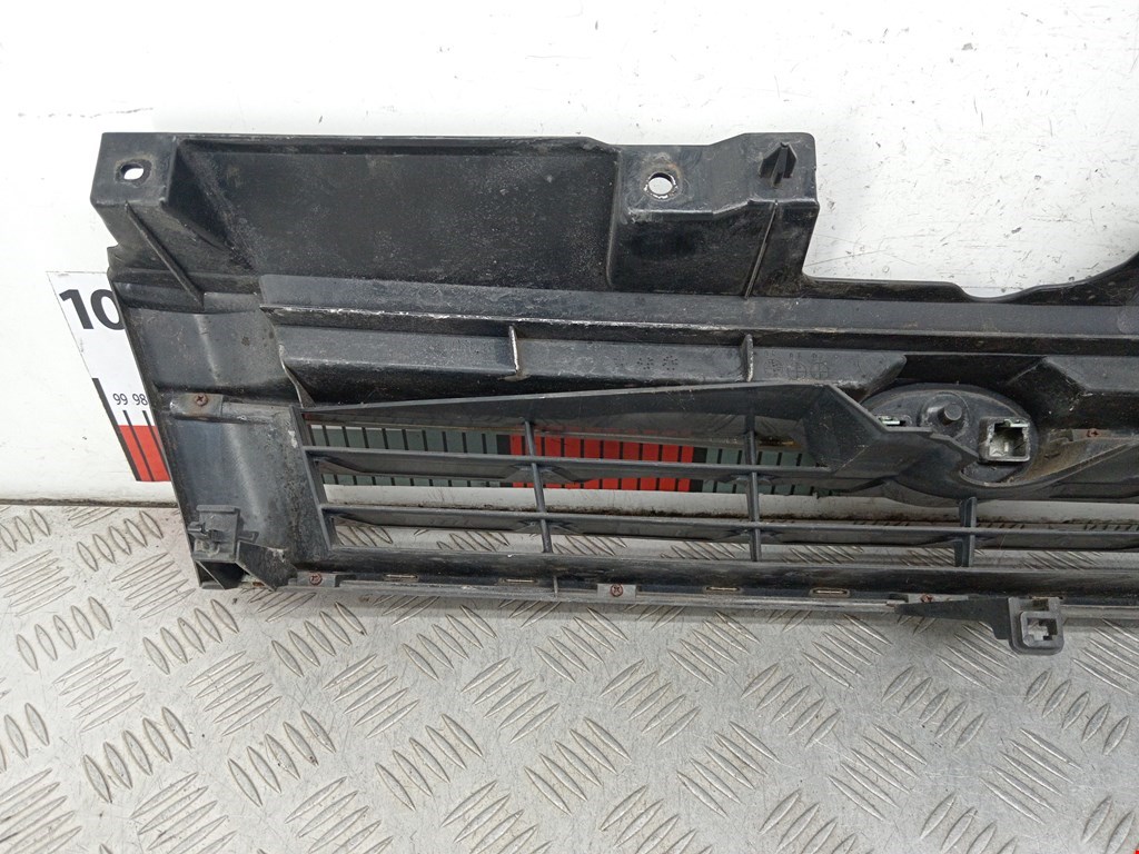 Решетка радиатора DAIHATSU Gran Move 1996-2002