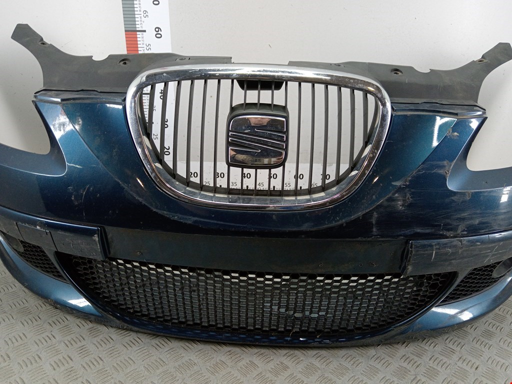 Бампер передний SEAT Toledo 2004-2009