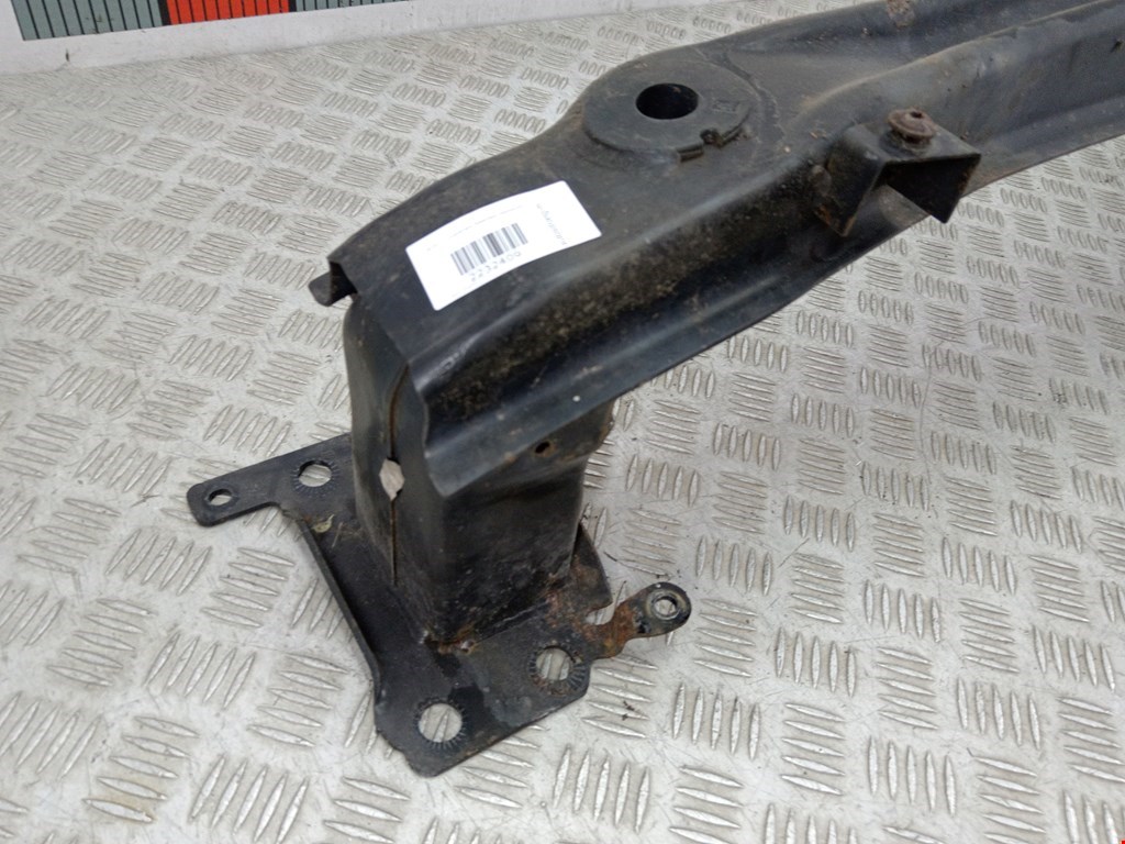 Усилитель переднего бампера (передний) SEAT Toledo 2004-2009