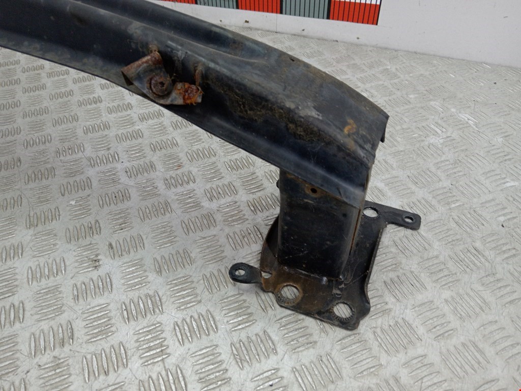 Усилитель переднего бампера (передний) SEAT Toledo 2004-2009