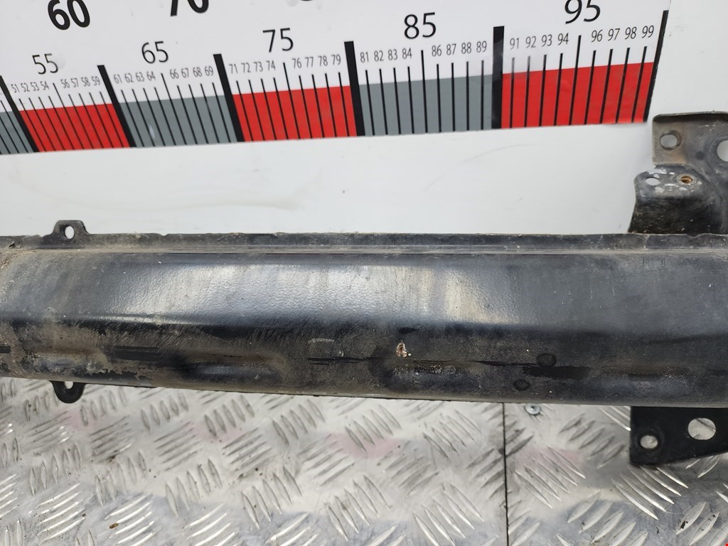 Усилитель переднего бампера (передний) VOLKSWAGEN Golf IV 1997-2003