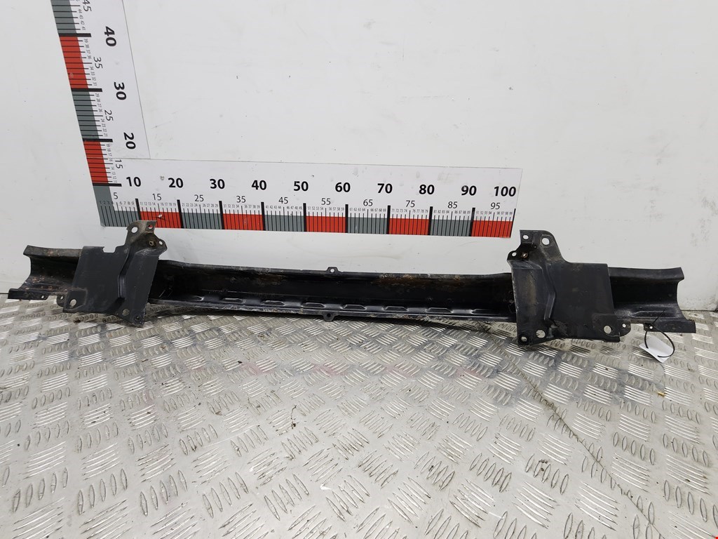 Усилитель переднего бампера (передний) VOLKSWAGEN Golf IV 1997-2003