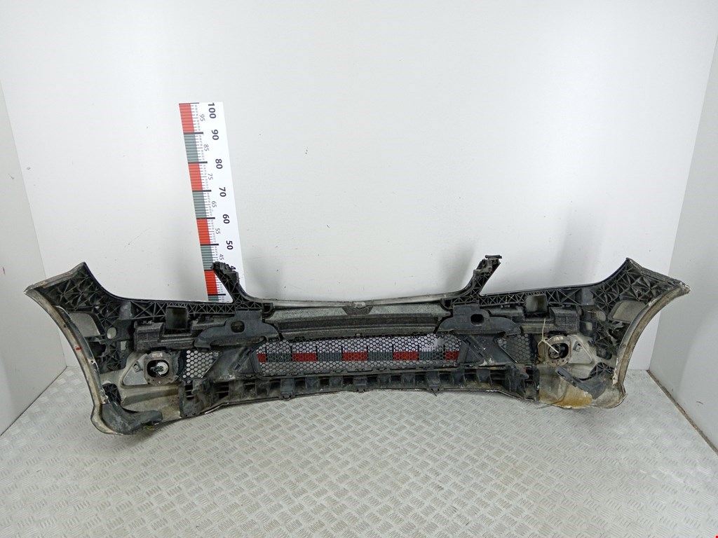 Бампер передний MERCEDES-BENZ C-Class C-klasse W204 2007-2015