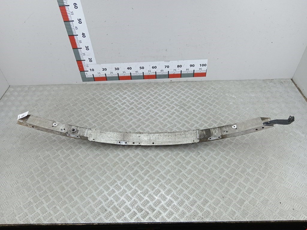 Усилитель переднего бампера (передний) MERCEDES-BENZ C-Class C-klasse W204 2007-2015