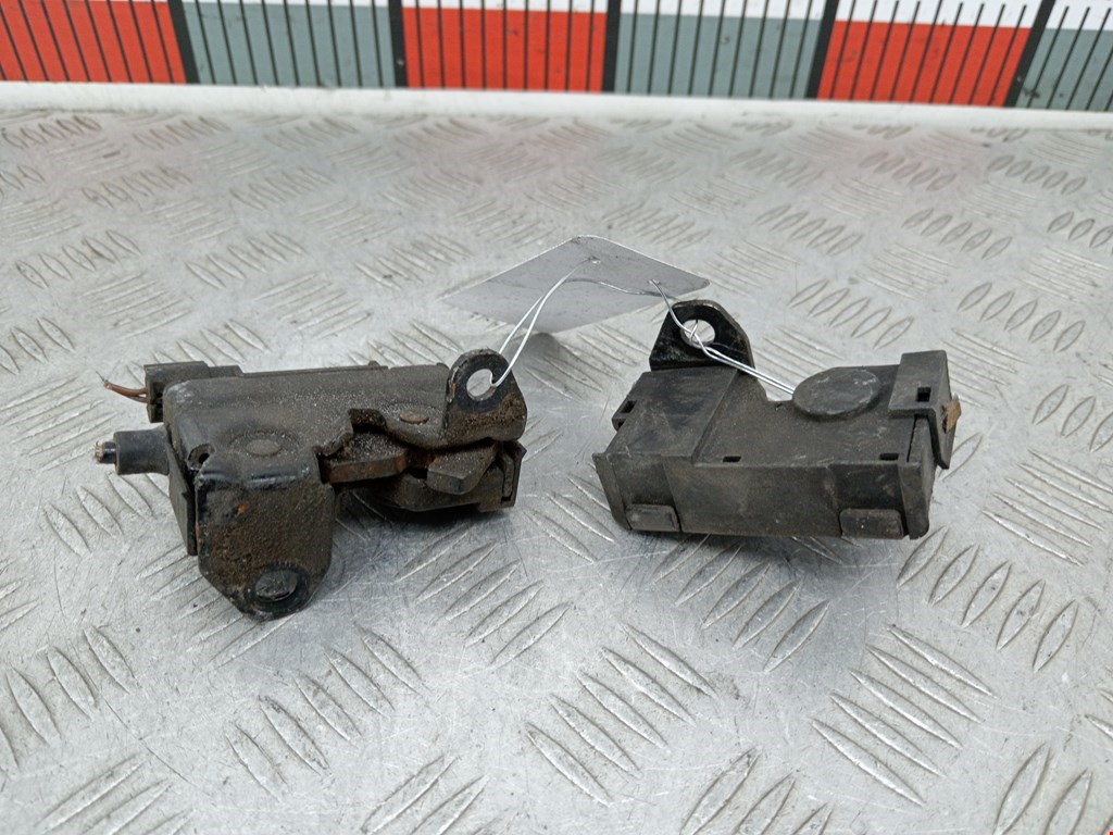 Замок капота MERCEDES-BENZ C-Class C-klasse W204 2007-2015